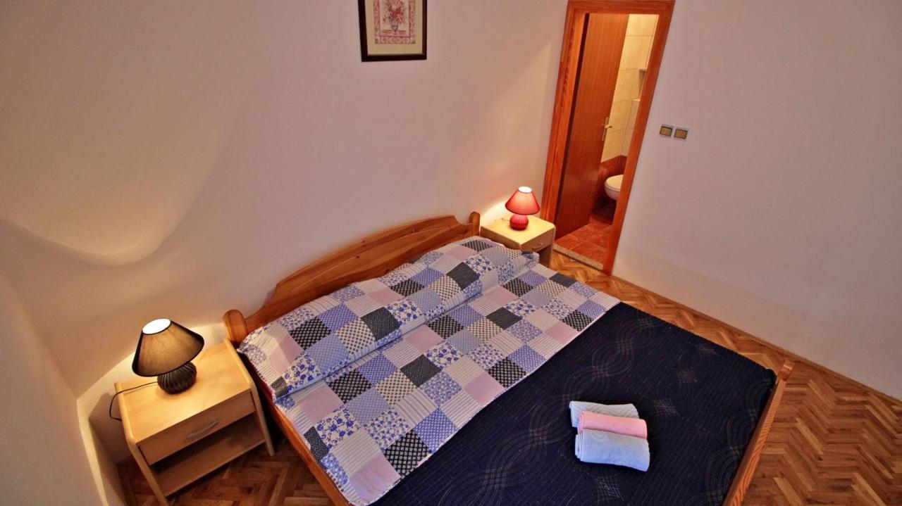 Apartments Iko Omiš Esterno foto