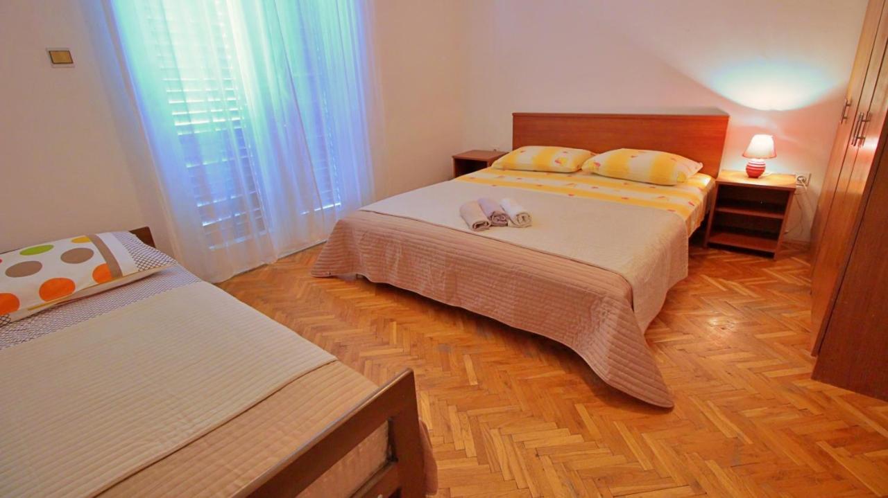 Apartments Iko Omiš Esterno foto