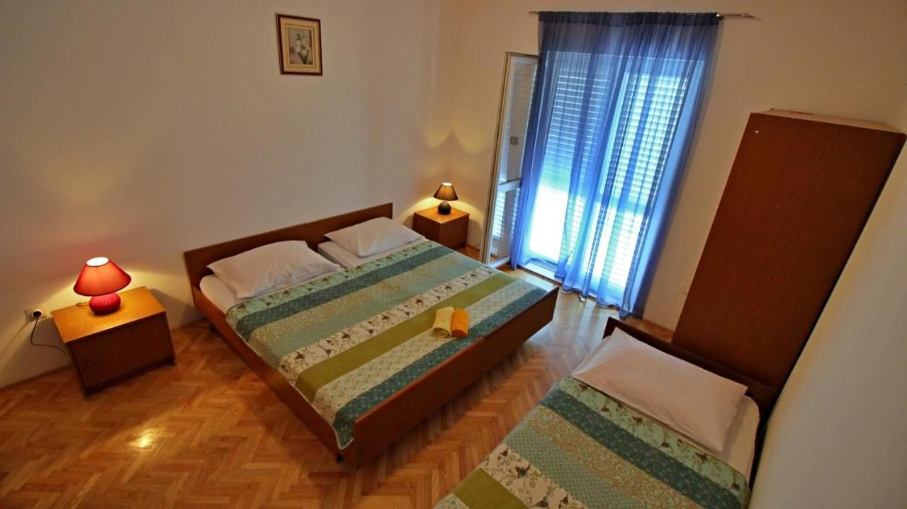 Apartments Iko Omiš Esterno foto
