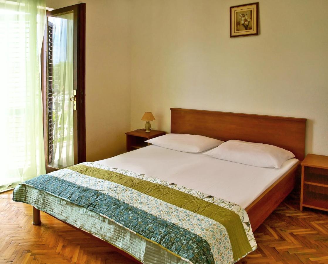 Apartments Iko Omiš Esterno foto